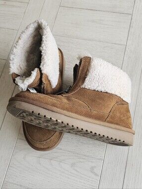 Koolaburra Chestnut Suede Shearling-Lined Ankle Boots
